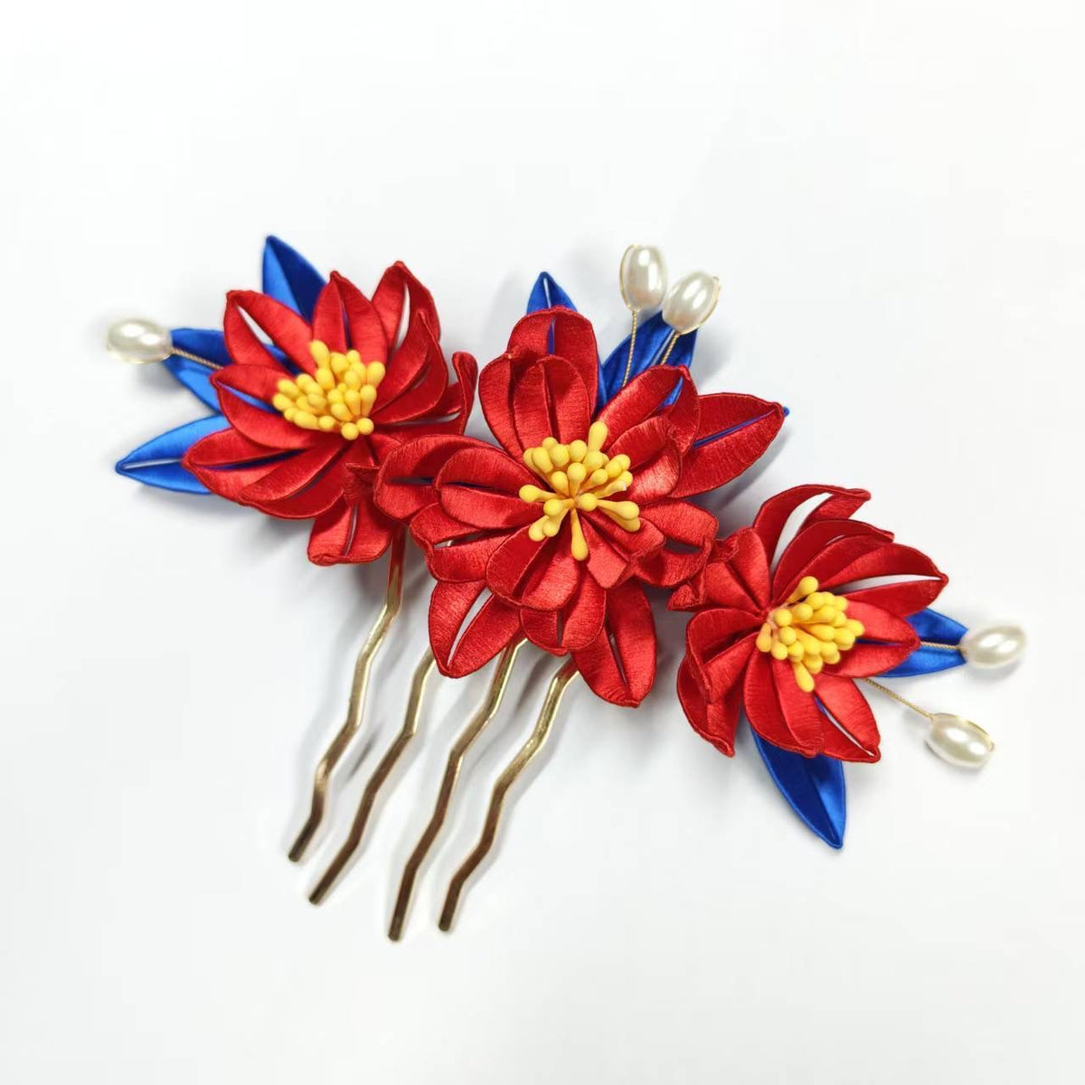 Handcrafted Floral Hair Pin with Pearls, Vintage-Inspired Hair Accessory