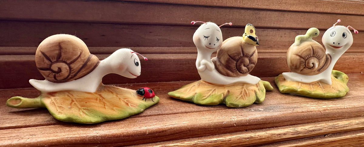 Three snails, three personalities